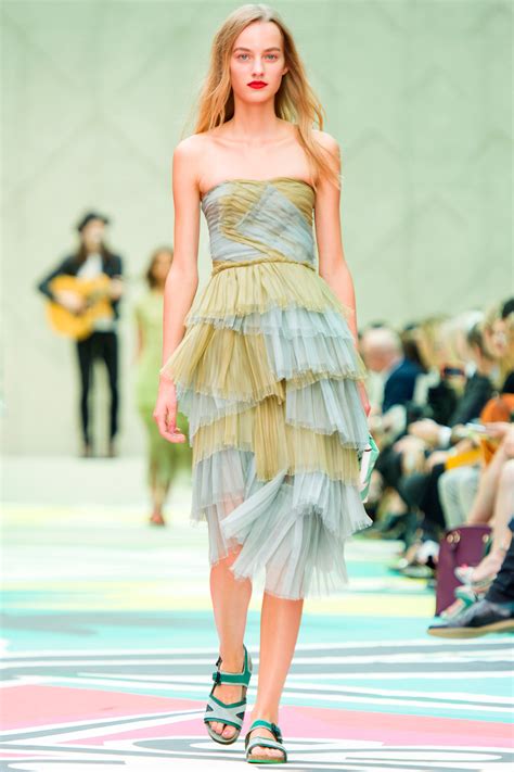 burberry ss15|Burberry Summer 2015 Womenswear .